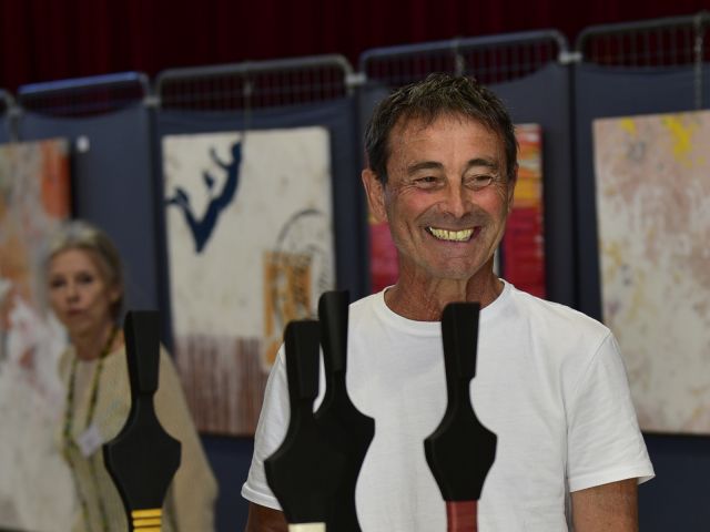 Robert-Lillaz-mini_hn47602r-cr